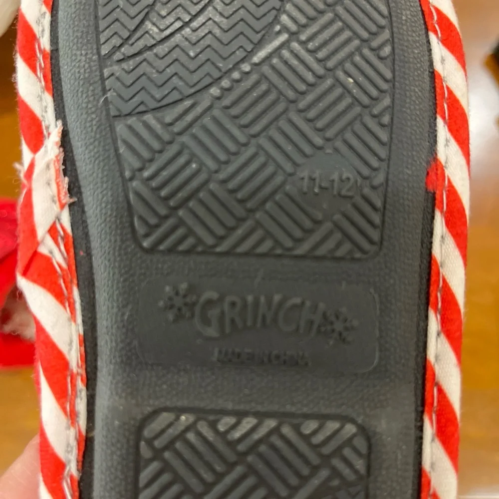 DR SEUSS GRINCH & CINDY LOU HOLIDAY SLIPPERS GIRL SZ.‎ 11/12 DISPLAY
